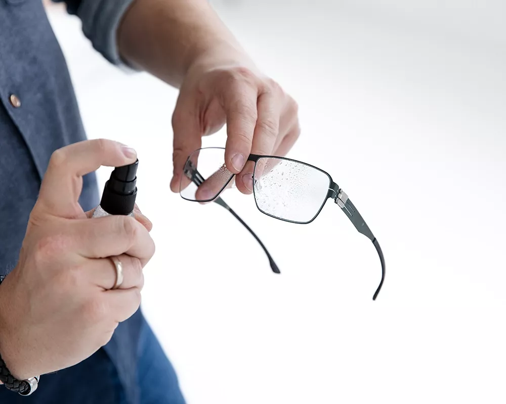 Brillenspray von Sassenrath optik   akustik